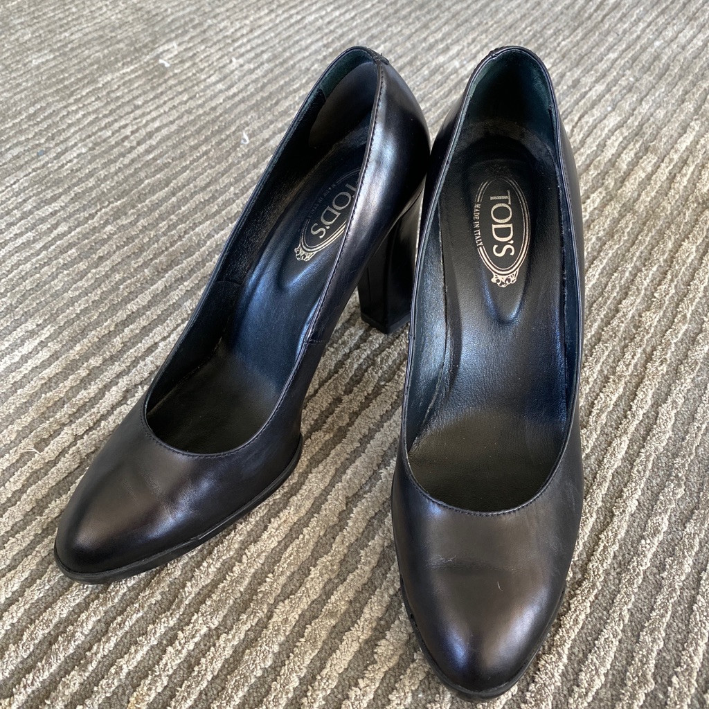 Tod’s Black Leather Block Heel Pumps